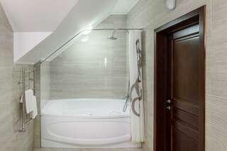 Гостиница Южная башня Краснодар Номер полулюкс-24